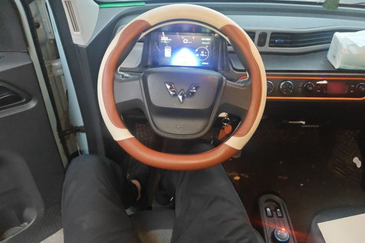 Used Wuling Hongguang MINIEV 2022 Zizai Version Lithium Iron Phosphate Steering Wheel