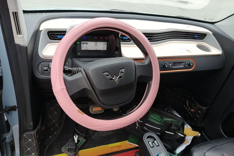 Used Wuling Hongguang MINIEV 2022 Easy Version Lithium Iron Phosphate Steering Wheel
