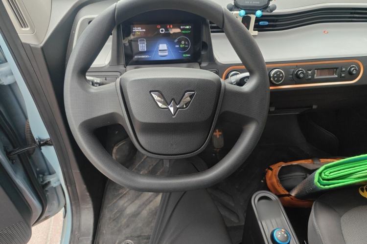 Used Wuling Hongguang MINIEV 2022 Easy Version Lithium Iron Phosphate Steering Wheel
