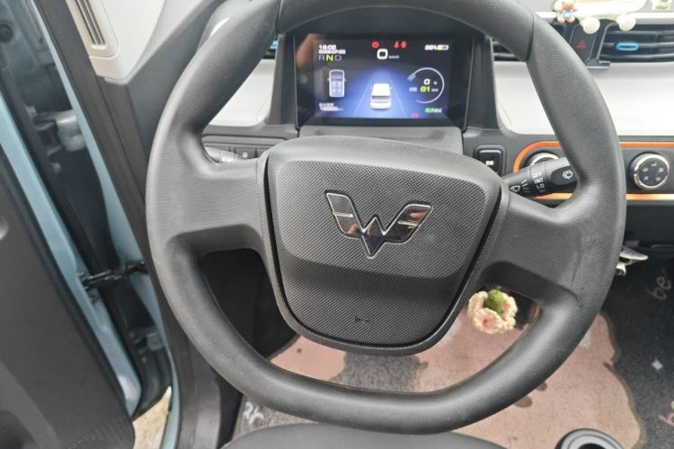 Used Wuling Hongguang MINIEV 2022 Enjoy Edition Lithium Iron Phosphate Steering Wheel