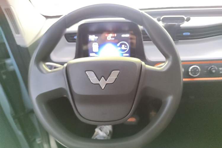 Used Wuling Hongguang MINIEV 2022 Enjoy Edition Lithium-Ion Battery Steering Wheel