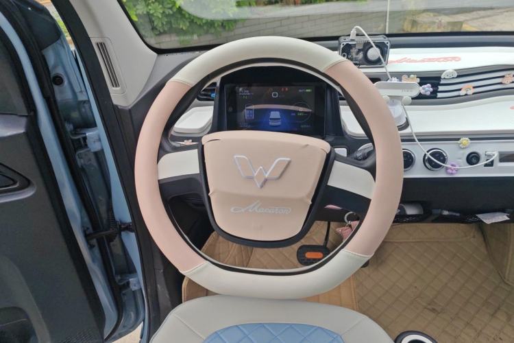 Used Wuling Hongguang MINIEV 2022 Zizai Version Lithium Iron Phosphate Steering Wheel