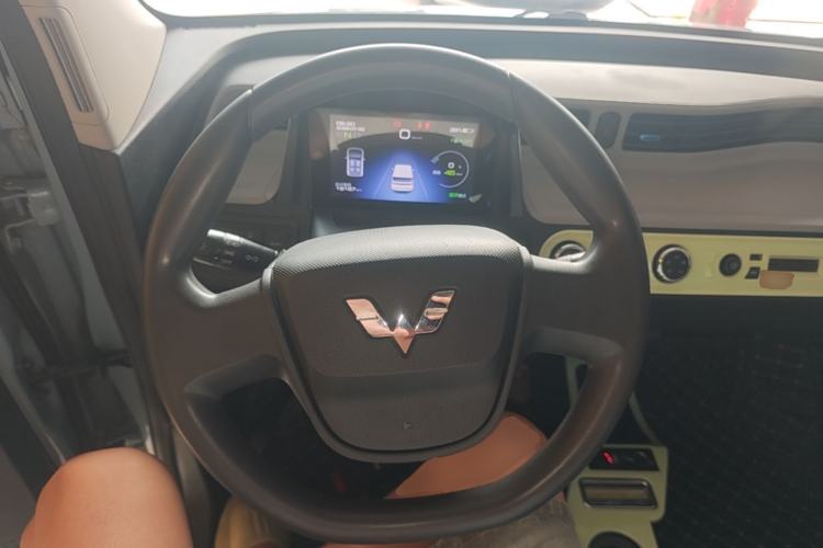 Used Wuling Hongguang MINIEV 2022 Zizai Version Lithium Iron Phosphate Steering Wheel