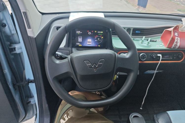Used Wuling Hongguang MINIEV 2022 Zizai Version Lithium Iron Phosphate Steering Wheel