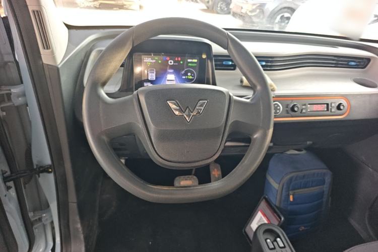 Used Wuling Hongguang MINIEV 2022 Zizai Version Lithium Iron Phosphate Steering Wheel
