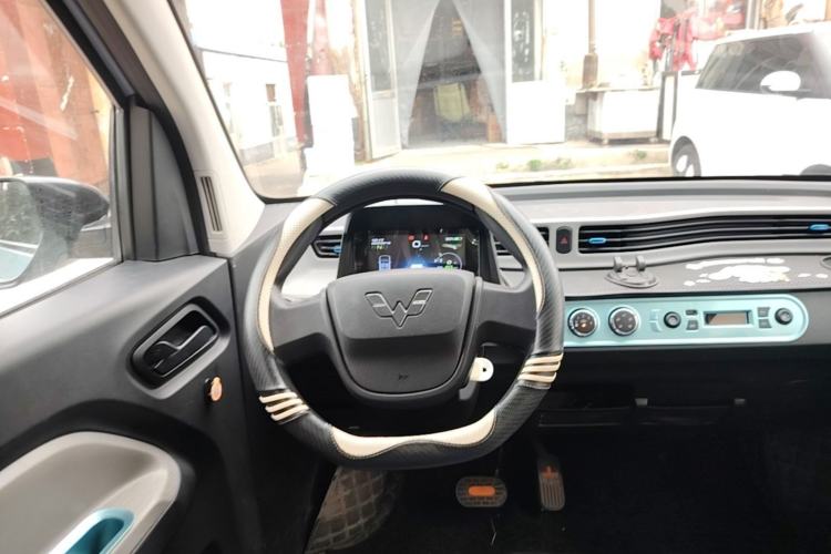 Used Wuling Hongguang MINIEV 2022 Zizai Version Lithium Iron Phosphate Steering Wheel