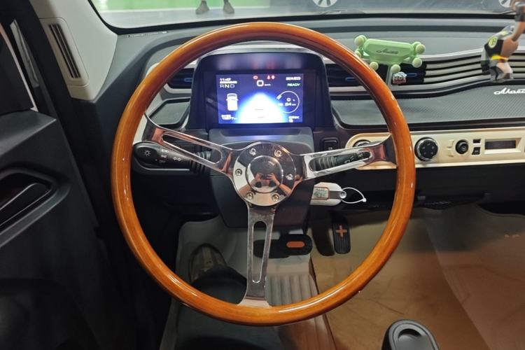 Used Wuling Hongguang MINIEV 2022 Zizai Version Lithium Iron Phosphate Steering Wheel