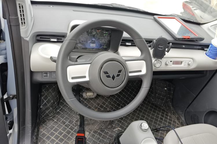 Used Wuling Hongguang MINIEV 2022 Convertible Model Steering Wheel