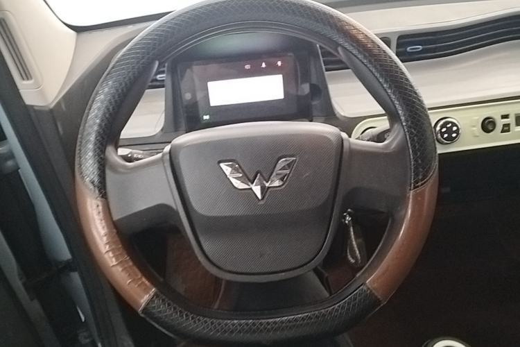 Used Wuling Hongguang MINIEV 2022 Easy Version Lithium Iron Phosphate Steering Wheel