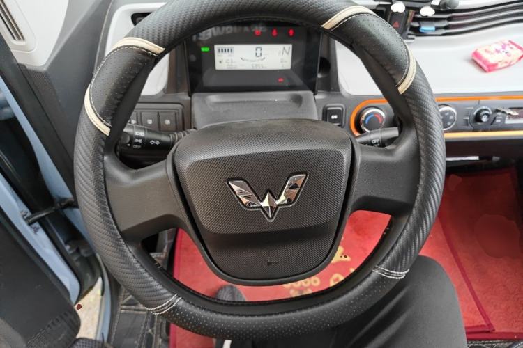 Used Wuling Hongguang MINIEV 2022 Macaron Fashion Model Lithium Iron Phosphate Steering Wheel