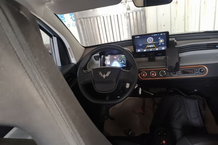 Used Wuling Hongguang MINIEV 2022 Zizai Version Lithium Iron Phosphate Steering Wheel