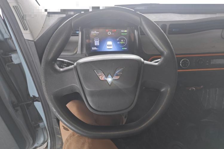 Used Wuling Hongguang MINIEV 2022 Macaron Premium Model – Lithium Iron Phosphate Steering Wheel