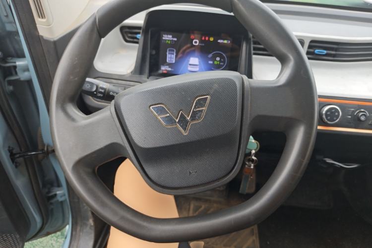 Used Wuling Hongguang MINIEV 2022 Zizai Version Lithium Iron Phosphate Steering Wheel