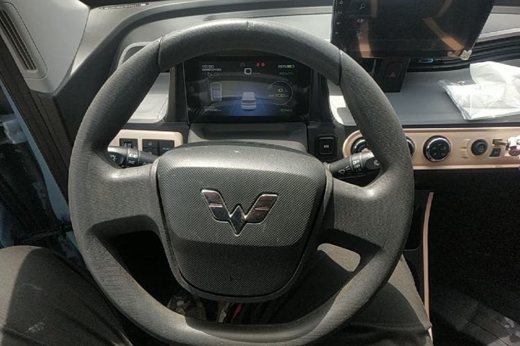 Used Wuling Hongguang MINIEV 2022 Enjoy Edition Lithium Iron Phosphate Steering Wheel