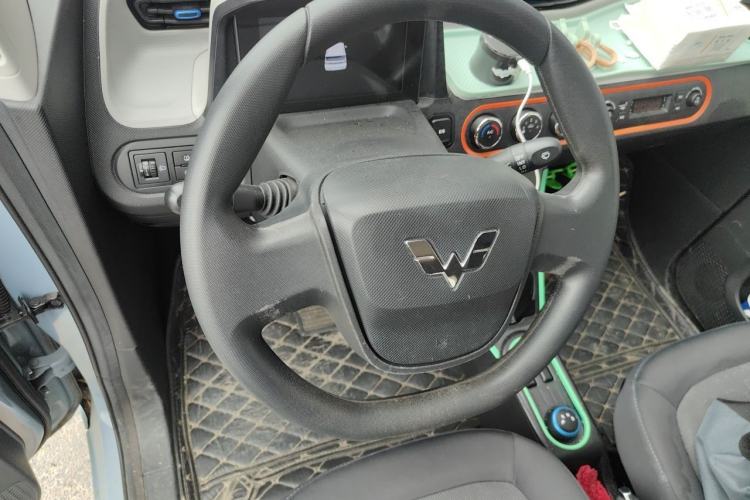 Used Wuling Hongguang MINIEV 2022 Zizai Version Lithium-NMC Steering Wheel