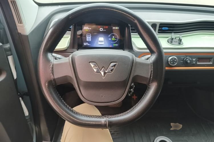 Used Wuling Hongguang MINIEV 2022 Zizai Version Lithium Iron Phosphate Steering Wheel
