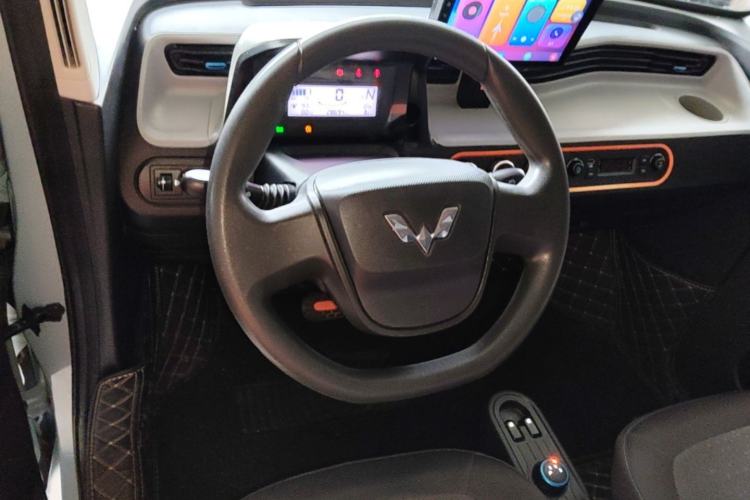 Used Wuling Hongguang MINIEV 2022 Easy Version Lithium Iron Phosphate Steering Wheel