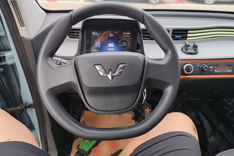 Used Wuling Hongguang MINIEV 2022 Zizai Version Lithium Iron Phosphate Steering Wheel