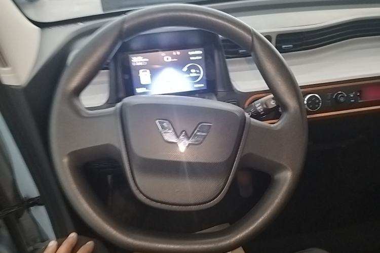 Used Wuling Hongguang MINIEV 2022 Zizai Version Lithium Iron Phosphate Steering Wheel