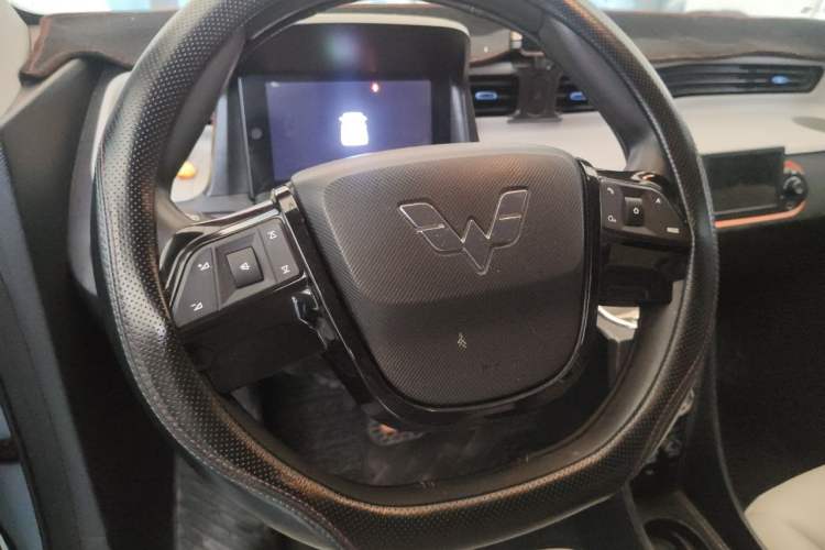 Used Wuling Hongguang MINIEV 2022 Zizai Version Lithium Iron Phosphate Steering Wheel