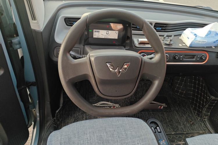 Used Wuling Hongguang MINIEV 2022 Easy Version Lithium-NMC Steering Wheel