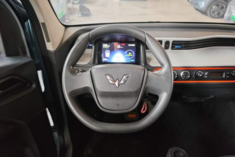 Used Wuling Hongguang MINIEV 2022 Zizai Version Lithium Iron Phosphate Steering Wheel
