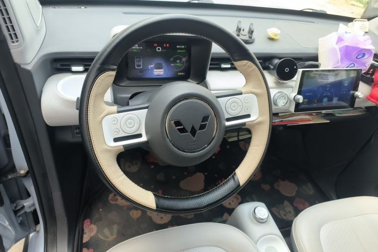 Used Wuling Hongguang MINIEV 2022 Convertible Model Steering Wheel