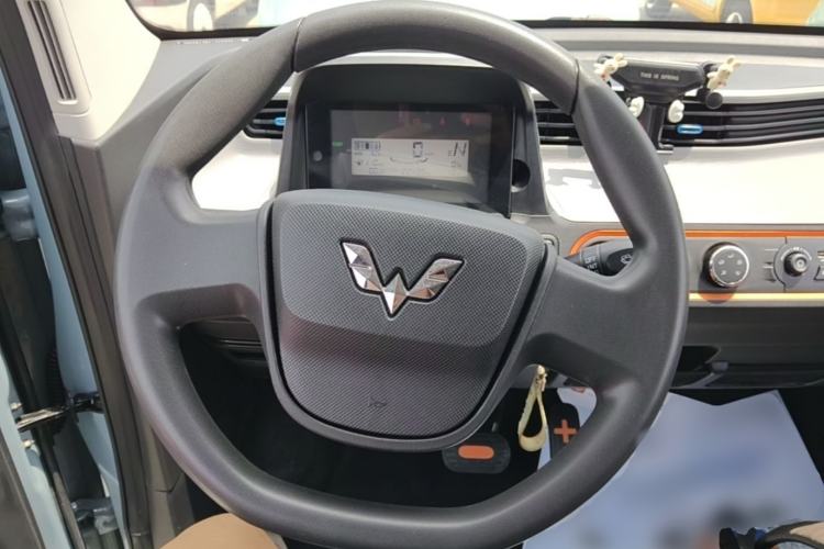 Used Wuling Hongguang MINIEV 2022 Easy Version Lithium Iron Phosphate Steering Wheel