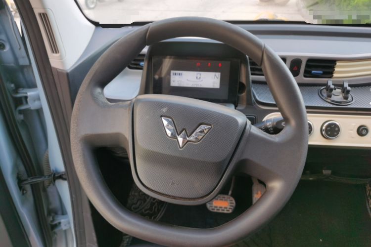 Used Wuling Hongguang MINIEV 2022 Easy Version Lithium Iron Phosphate Steering Wheel