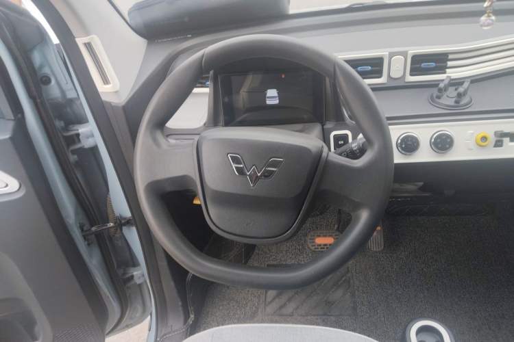 Used Wuling Hongguang MINIEV 2022 Enjoy Edition Lithium-Ion Battery Steering Wheel