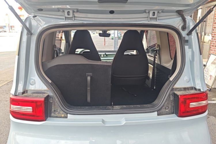 Used Wuling Hongguang MINIEV 2022 Zizai Version Lithium-NMC Trunk