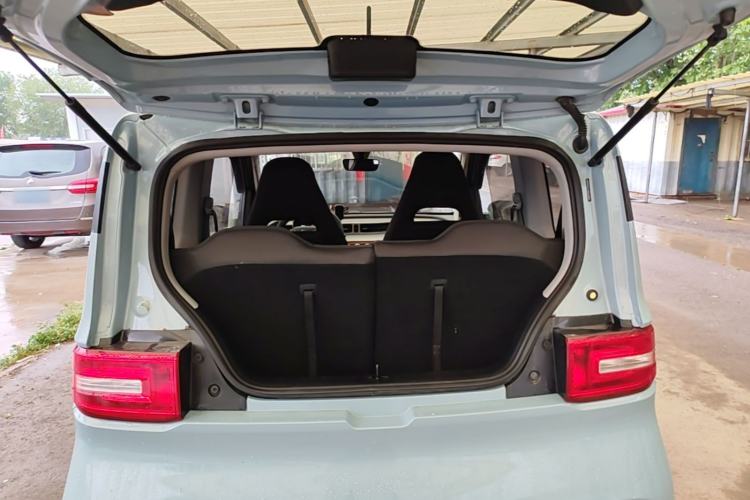 Used Wuling Hongguang MINIEV 2022 Zizai Version Lithium-NMC Trunk