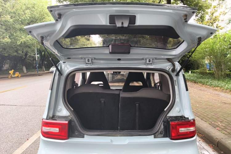Used Wuling Hongguang MINIEV 2022 Easy Version Lithium Iron Phosphate Trunk