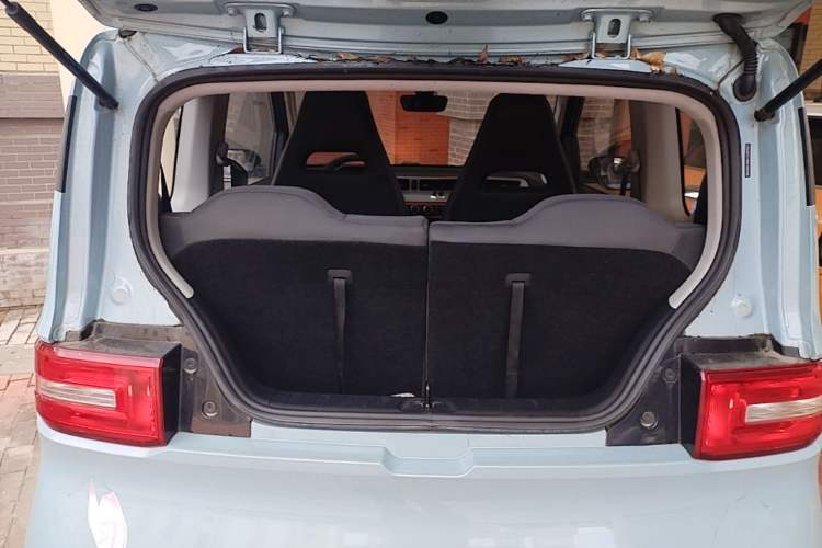 Used Wuling Hongguang MINIEV 2022 Easy Version Lithium Iron Phosphate Trunk