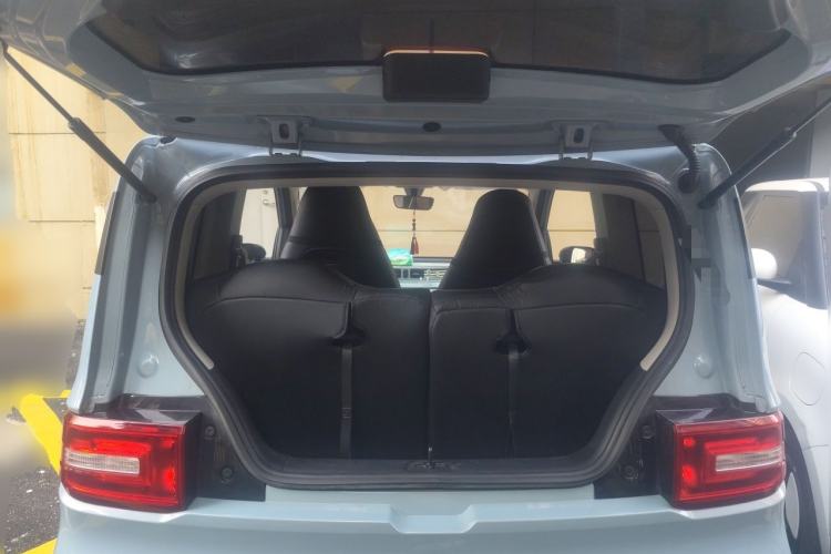 Used Wuling Hongguang MINIEV 2022 Macaron Fashion Model Lithium Iron Phosphate Trunk