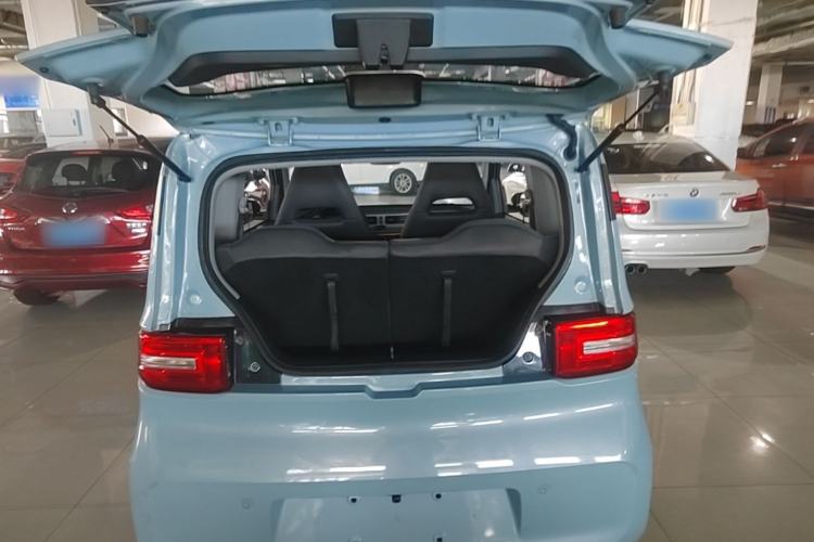 Used Wuling Hongguang MINIEV 2022 Zizai Version Lithium-NMC Trunk