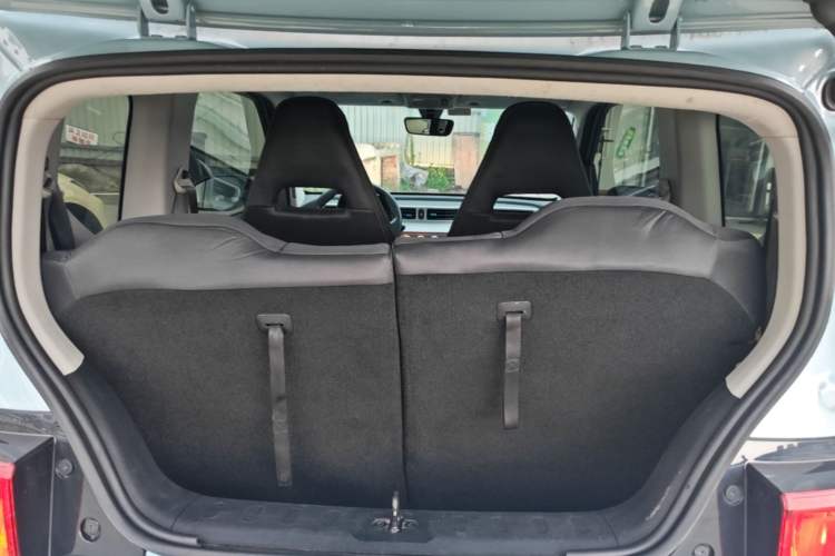 Used Wuling Hongguang MINIEV 2022 Zizai Version Lithium-NMC Trunk