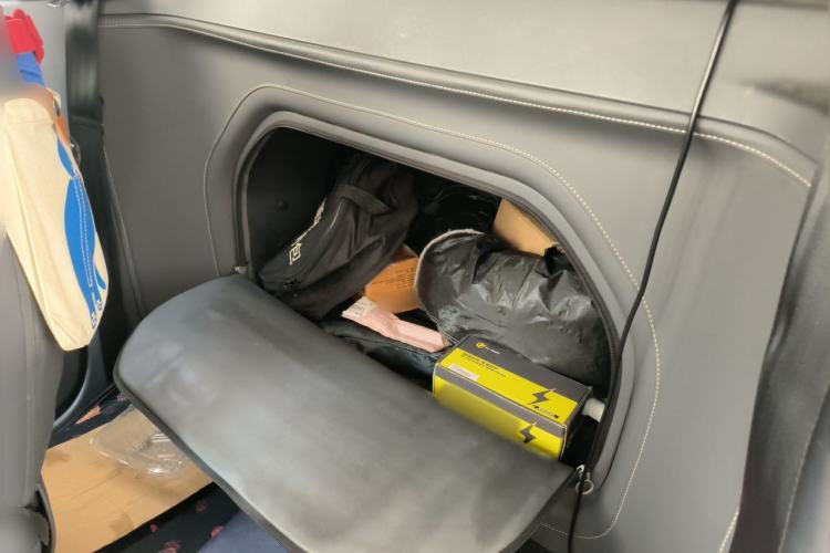 Used Wuling Hongguang MINIEV 2022 Convertible Model Trunk