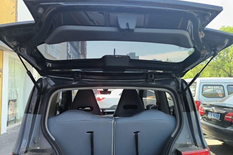 Used Wuling Hongguang MINIEV 2022 Macaron Premium Model – Lithium Ternary Battery Trunk