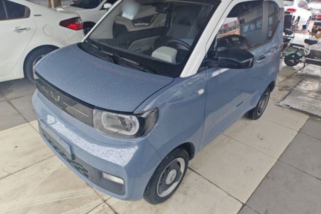 Ojetý Wuling Hongguang MINIEV 2022 Macaron Premium Model – Lithium Iron Phosphate