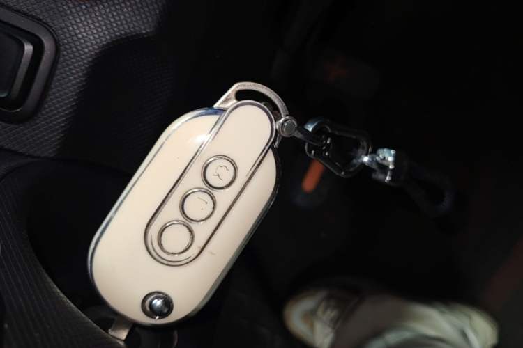 Used Wuling Hongguang MINIEV 2022 Enjoy Edition Lithium Iron Phosphate Vehicle Key