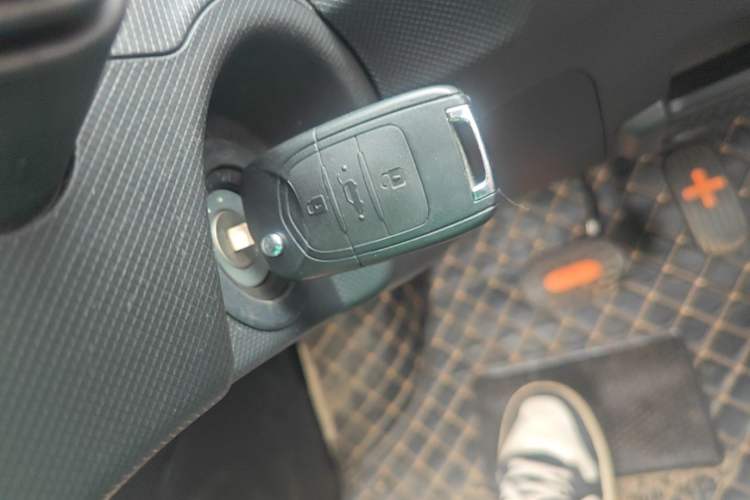 Used Wuling Hongguang MINIEV 2022 Easy Version Lithium Iron Phosphate Vehicle Key