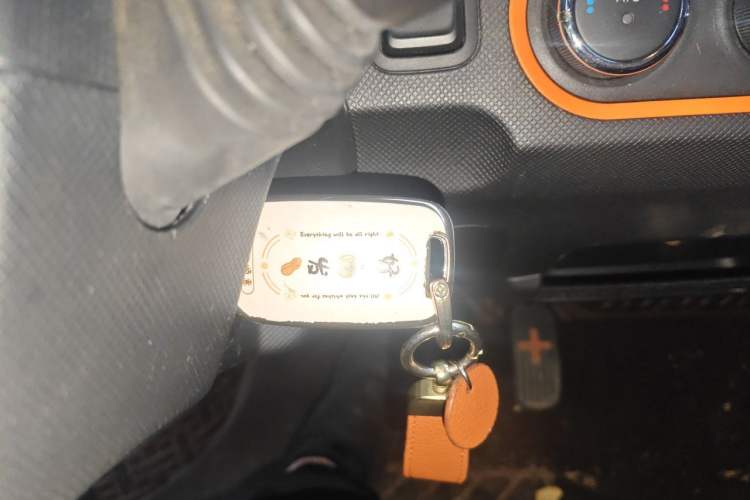 Used Wuling Hongguang MINIEV 2022 Zizai Version Lithium Iron Phosphate Vehicle Key