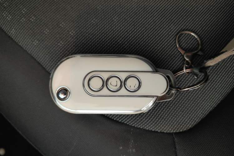 Used Wuling Hongguang MINIEV 2022 Zizai Version Lithium-NMC Vehicle Key