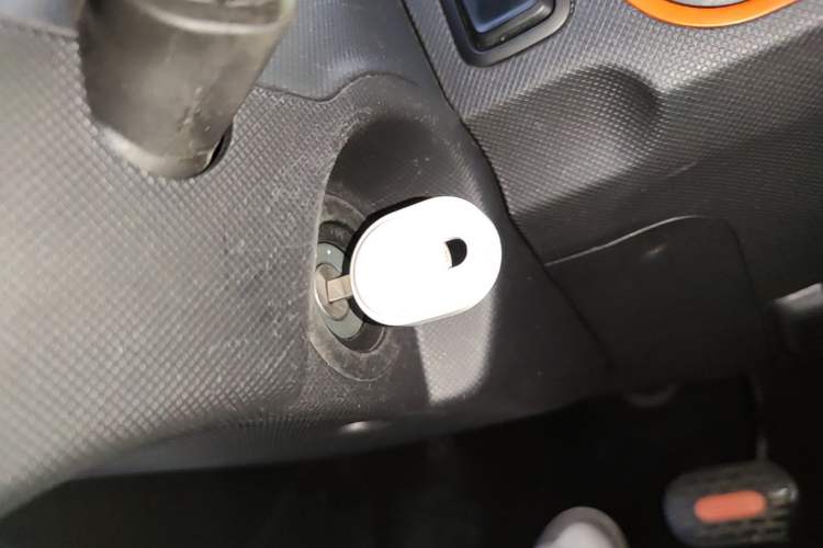 Used Wuling Hongguang MINIEV 2022 Enjoy Edition Lithium-Ion Battery Vehicle Key