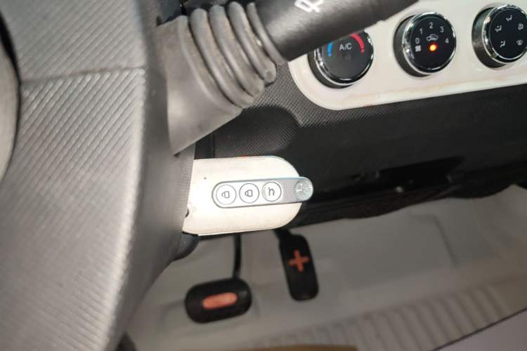 Used Wuling Hongguang MINIEV 2022 Zizai Version Lithium Iron Phosphate Vehicle Key