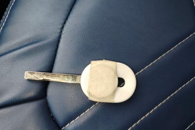 Used Wuling Hongguang MINIEV 2022 Zizai Version Lithium Iron Phosphate Vehicle Key