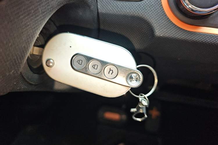 Used Wuling Hongguang MINIEV 2022 Enjoy Edition Lithium Iron Phosphate Vehicle Key