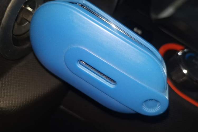Used Wuling Hongguang MINIEV 2022 Macaron Premium Model – Lithium Iron Phosphate Vehicle Key