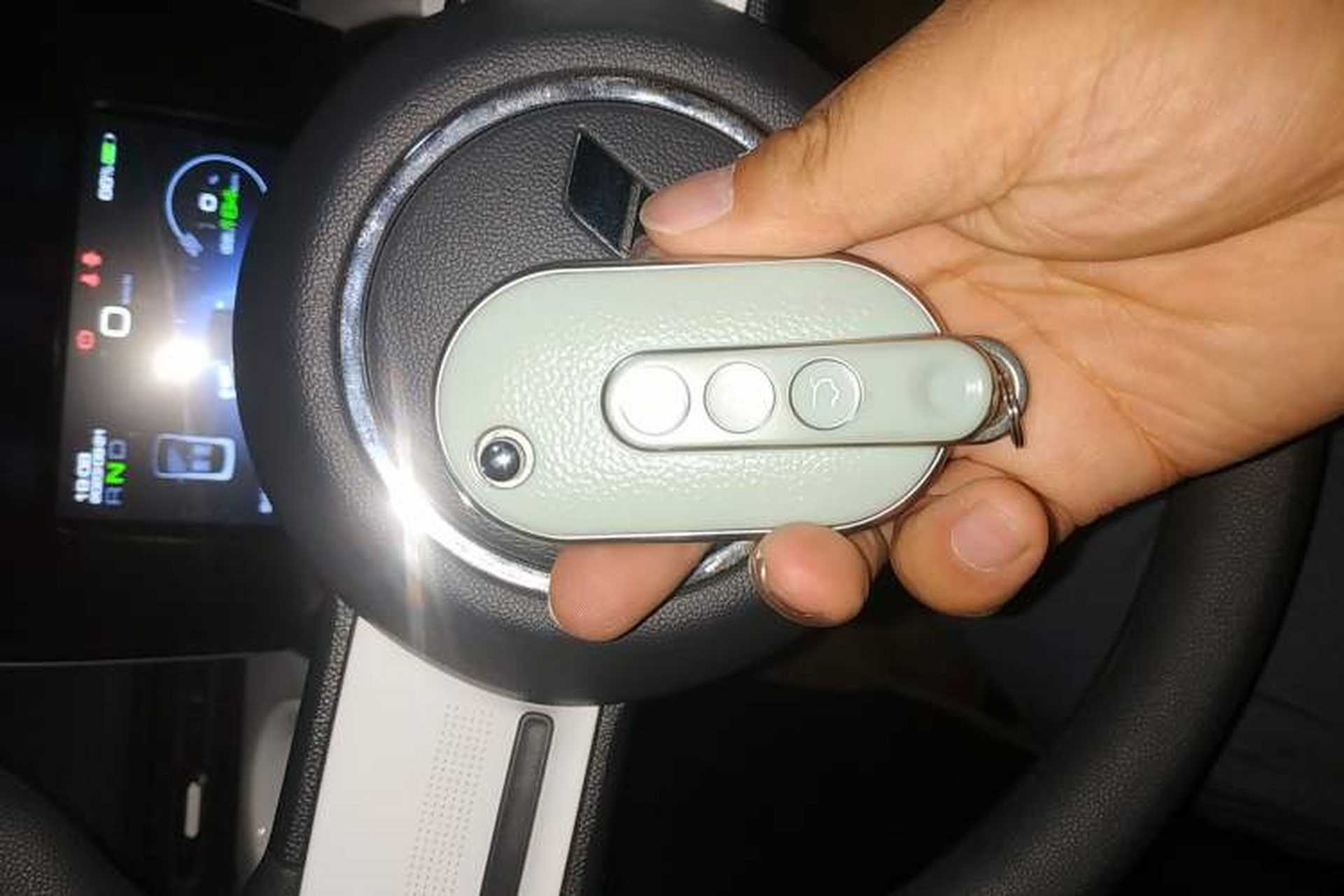 Used Wuling Hongguang MINIEV 2022 Convertible Model Vehicle Key